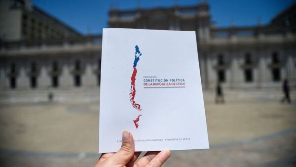 Chile rechaza por segunda vez una propuesta constitucional - Informatepy.com