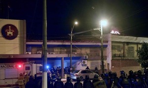 "Incursión en Tacumbú: seis policías heridos en Operación Beneratio - ADN Digital