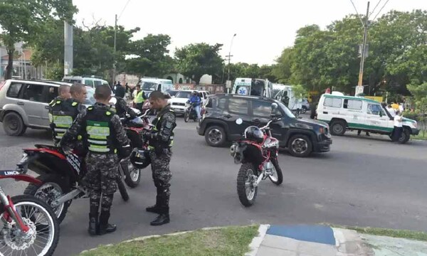 Se confirma la muerte de un policía tras incursión en Tacumbú – Prensa 5