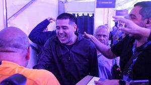 Riquelme se consagra presidente de Boca con un aplastante triunfo