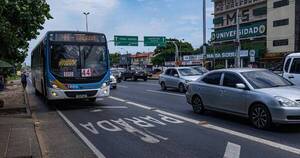 La Nación / Carril de buses estima ahorro del 20 % en tiempo de viajes de los pasajeros