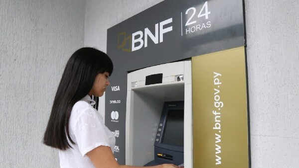 Profes cobran hoy aguinaldo y salario