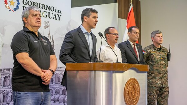 Santiago Peña resalta el fin del descontrol en Tacumbú con una operación "sin precedentes"