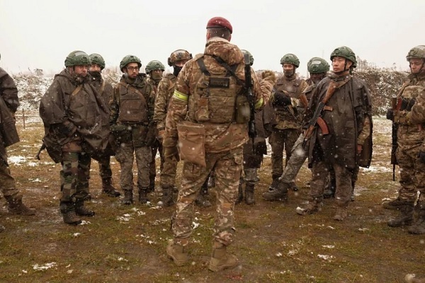 Ucrania recluta hispanohablantes para el frente de guerra