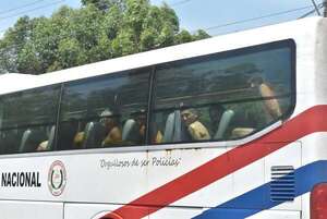 Veneratio: sin ropa, internos de Tacumbú llegan a Villarrica - Nacionales - ABC Color