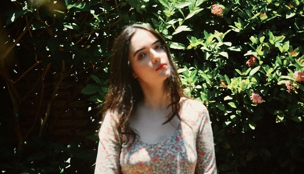 Del "Pop Punk" a una "Balada", Ana Blosset y su nueva propuesta musical - Teleshow