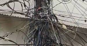 La Nación / Ande concluirá hoy segunda etapa de retiro de cables del microcentro de CDE