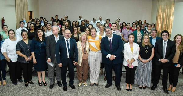 La Nación / Salud presenta ofertas académicas para la formación profesional