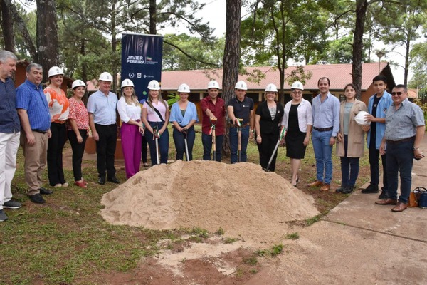 GOBERNACIÓN DE ITAPÚA EJECUTA VARIAS OBRAS EN ENCARNACIÓN - Itapúa Noticias