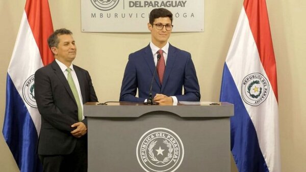 Santi designa a Joshua Abreu como superintendente de Valores
