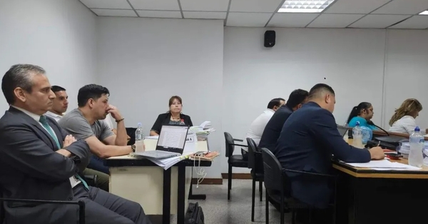 Condenan a funcionarios de Migraciones y agentes policiales en caso Ronaldinho