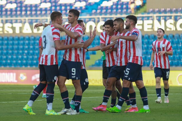 Versus / Con un golazo de Diego Gómez, Paraguay derrota a Panamá en amistoso
