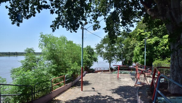 Critican falta de obra en mirador Itá Pytã Punta, pese a tener los fondos