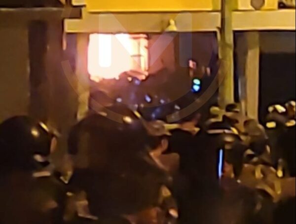 Policía y Fuerzas Armadas ingresan a la penitenciaría de Tacumbú para restablecer el orden · Radio Monumental 1080 AM