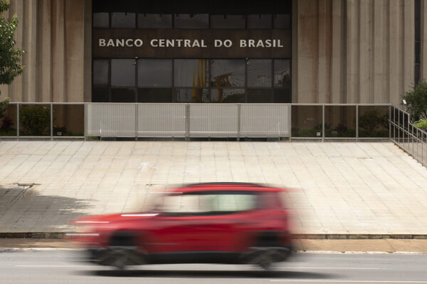 El Banco Central descarta acelerar la reducción gradual de los intereses en Brasil - MarketData
