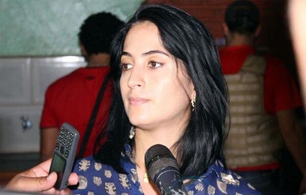 Mayoría simple evita enjuiciamiento de fiscal Katia Uemura y se archiva causa