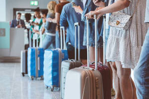 "Boom" de tiendas f铆sicas por empresas nativas digitales llega al turismo latinoamericano - Revista PLUS