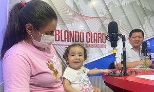 Meli visitó el estudio de Oviedo Press a dos meses de haber recibido la vacuna zolgensma