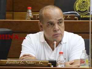 Bachi Núñez quiere reconocer a Peña por Tacumbú y desmantelar el MNP · Radio Monumental 1080 AM