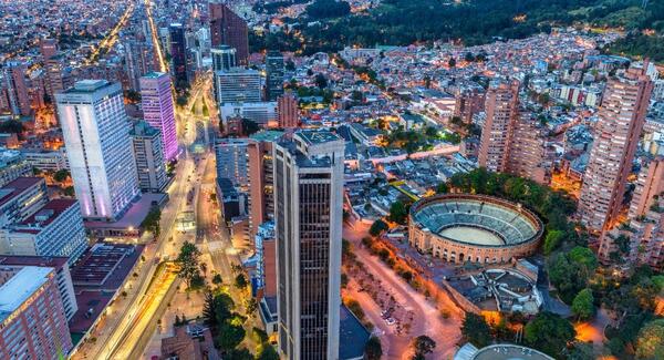 Bruselas insta a Latinoam茅rica a "aprovechar" inversiones de la Uni贸n Europea porque ambos se necesitan - Revista PLUS