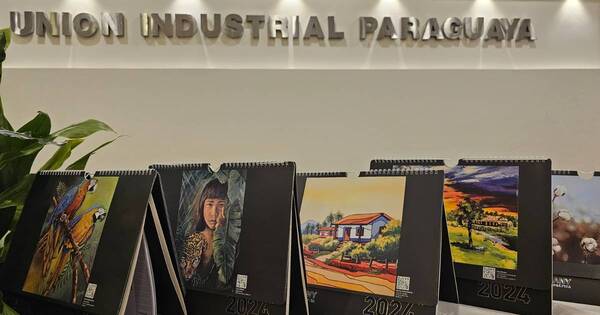 La Nación / Presentan calendarios que buscan promocionar el talento de artistas nacionales