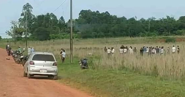 Hallaron cuerpo sin vida de una mujer en un campo comunal de Abaí