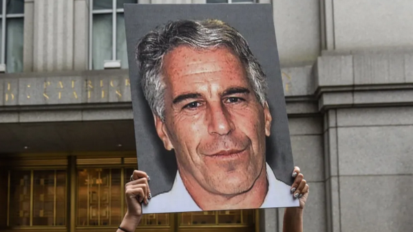 Juez ordena publicar nombres de personas asociadas con caso de Epstein