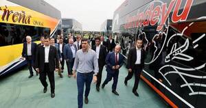 La Nación / Gobierno anuncia reducción del pasaje del transporte