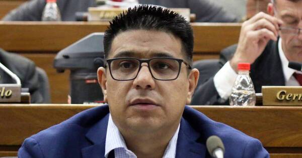 La Nación / Aprobarían carrera de agente penitenciario