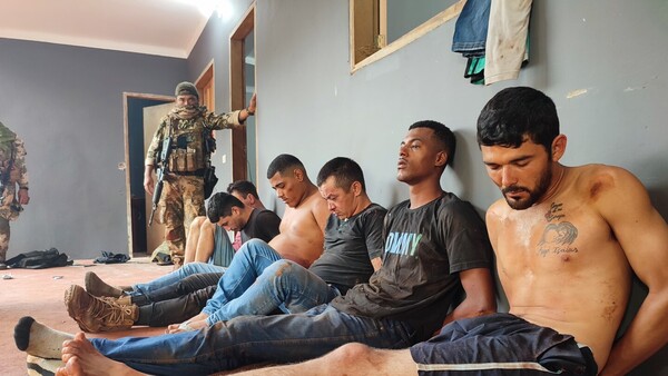 Lo que tenes que saber: Incautan armas de guerra y matan a miembros del grupo de Macho