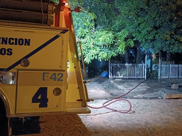 [VIDEO] Festejaba su cumple y su casa ardió en llamas anga
