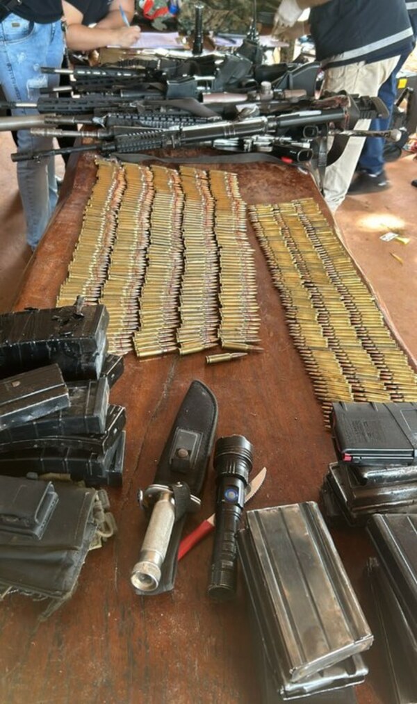 Sicarios de "Macho" tenían en su poder armas con inscripción de la empresa de Dirisio - La Tribuna