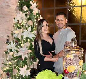 Derlis González y Karimi Chávez cumplieron nueve años de casados - Gente - ABC Color