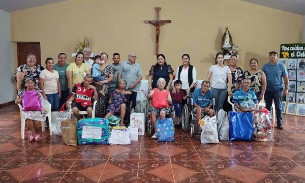 Cumplieron el sueño de siete abuelitos del Hogar de Ancianos Juan Pablo II de Coronel Oviedo – Prensa 5