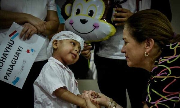 Niño salvadoreño se somete con éxito a trasplante de médula en el Acosta Ñu – Prensa 5