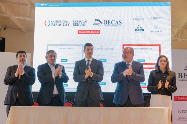 5.000 becas del Gobierno estarán disponibles para postulación | 1000 Noticias