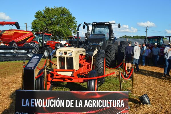 Ciabay Maquinarias Agrícolas ilustro la evolución de la agricultura junto a las tecnologías que representa