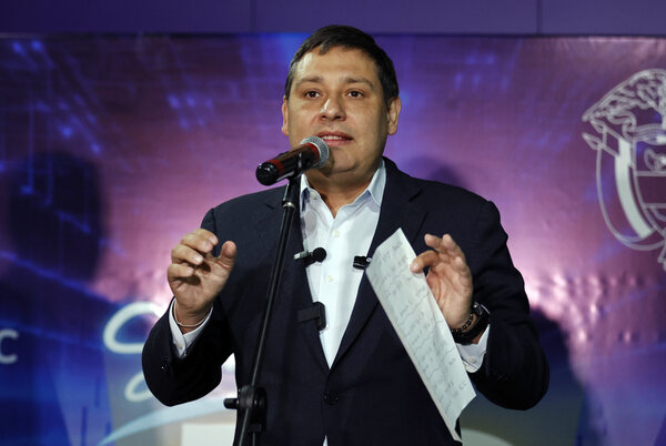Cinco empresas ganan en subasta las licencias para operar la tecnología 5G en Colombia - MarketData