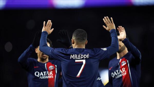 Mbappé celebra su 25 cumpleaños con un doblete