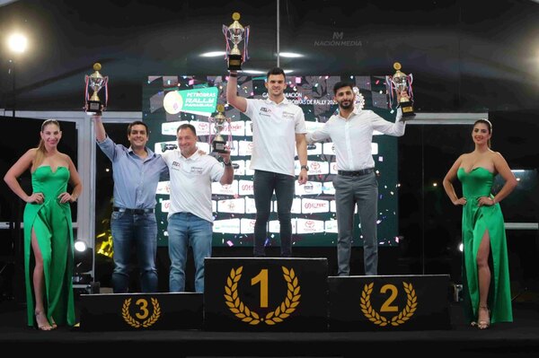 Versus / Los Campeones del Petrobras Rally Paraguay tuvieron su gran noche de cierre