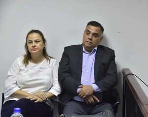 Fiscalía pide condena “justa y ejemplar” y Díaz Verón habla de “persecución” de Sandra Quiñónez - Política - ABC Color