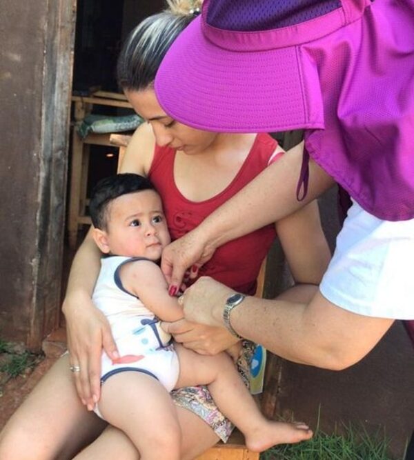 Protegen salud de niños con esquemas de vacunación completo