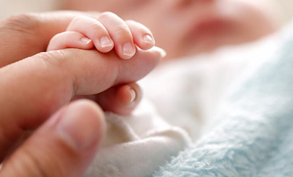 Bebé de 13 días fue abandonada en el Hospital San Pablo - Noticiero Paraguay