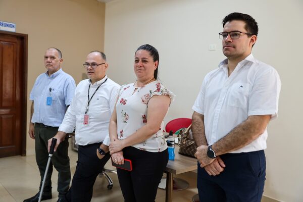 La Universidad Corporativa ITAIPU coordinó diálogo con estudiantes de UNILA