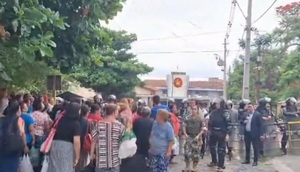 Diario HOY | Extensa fila y riguroso control: se rehabilitan las visitas en Tacumbú