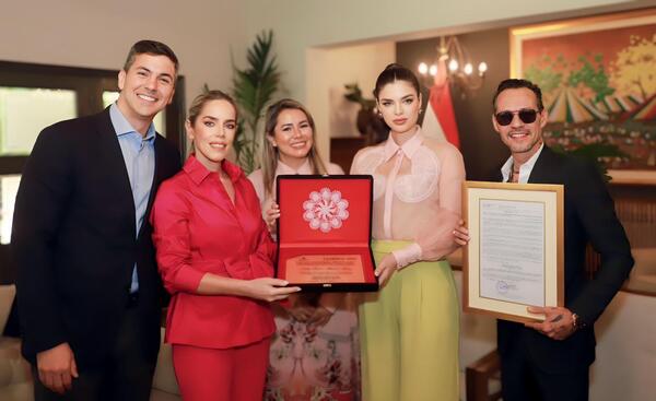 The First Lady and Minister of Tourism recognize Nadia Ferreira as Tourism Ambassador - .::Agencia IP::.
