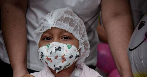 La Nación / Niño salvadoreño se sometió a trasplante