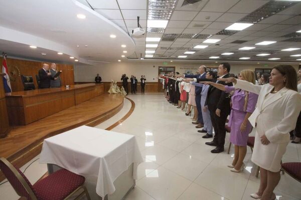 Tomaron juramento a magistrados para distintas circunscripciones del país