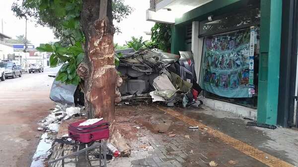 Video: “Hay un solo vehículo involucrado”, confirmó fiscal sobre accidente fatal en Luque - Policiales - ABC Color