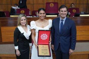 Lizarella apoya al arte y promueve homenaje a la actriz Majo Cabrera - Chismes, Arte y Espectáculo  - Churero.com